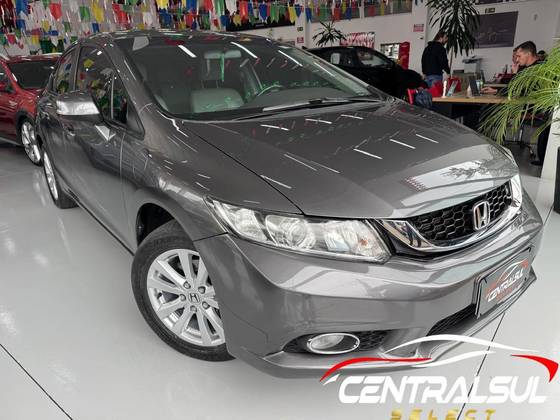 HONDA CIVIC 1.8 LXS 16V FLEX 4P AUTOMÁTICO HONDA CIVIC 1.8 LXS 16V FLEX 4P AUTOMÁTICO
